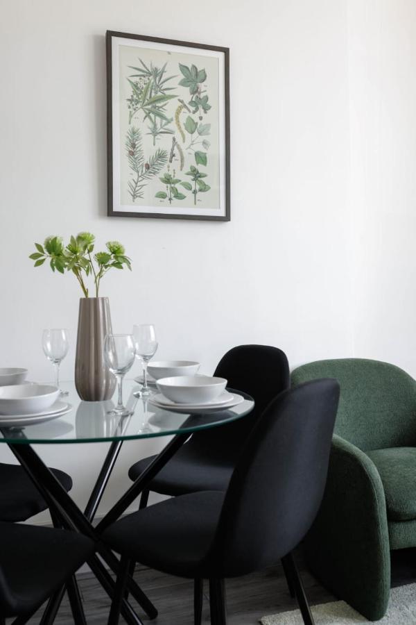 Newly Renovated Apartments In Liverpool - Extended Stay 外观 照片