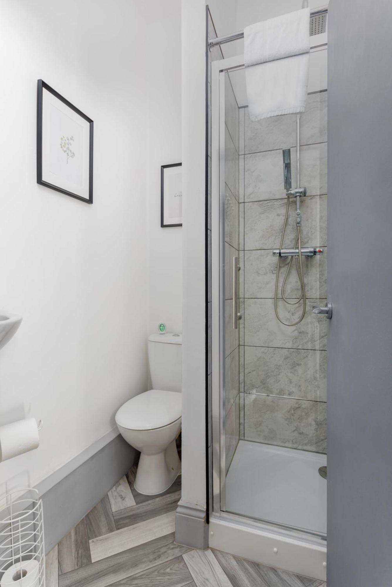 Newly Renovated Apartments In Liverpool - Extended Stay 外观 照片